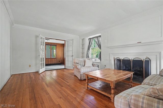 3396 Dorchester Road, Shaker Heights, OH 44120