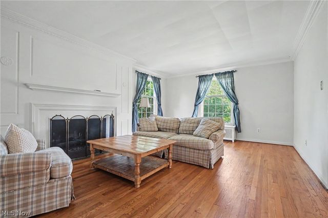 3396 Dorchester Road, Shaker Heights, OH 44120