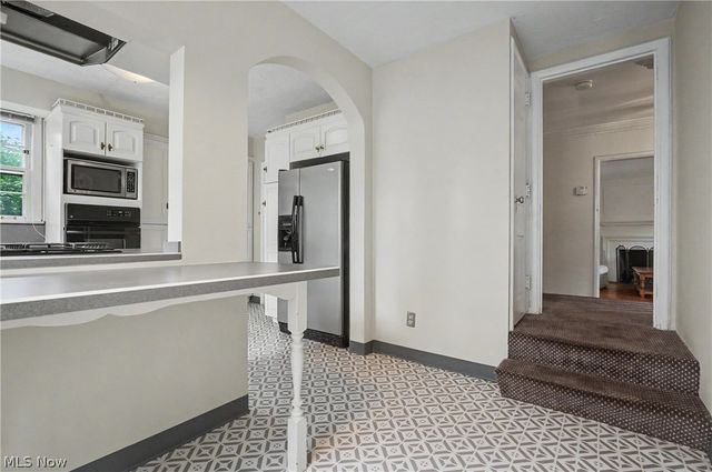3396 Dorchester Road, Shaker Heights, OH 44120