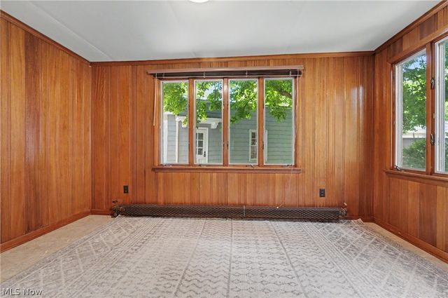 3396 Dorchester Road, Shaker Heights, OH 44120