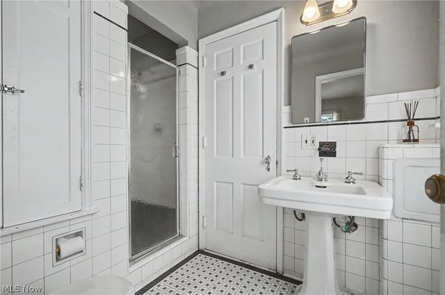 3396 Dorchester Road, Shaker Heights, OH 44120