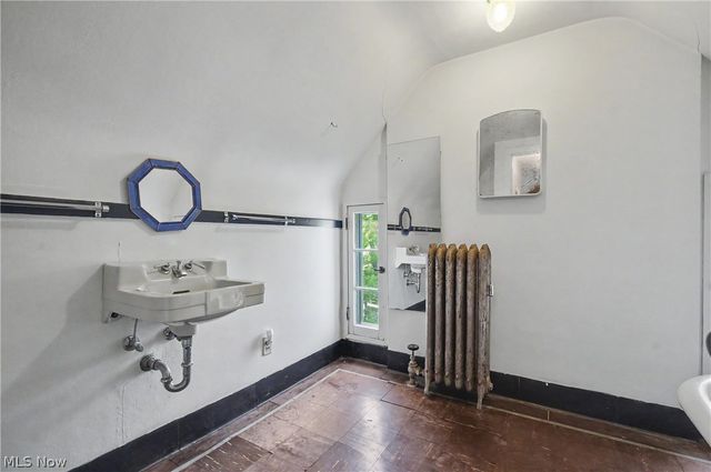 3396 Dorchester Road, Shaker Heights, OH 44120