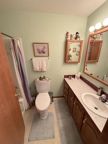 N115W21082 Brookside Circle, Germantown, WI 53022