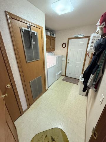 N115W21082 Brookside Circle, Germantown, WI 53022