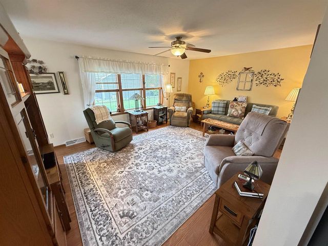 N115W21082 Brookside Circle, Germantown, WI 53022