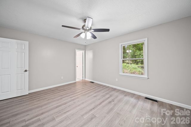 5719 Lewis Road, Gastonia, NC 28052