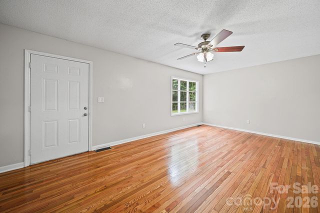 5719 Lewis Road, Gastonia, NC 28052