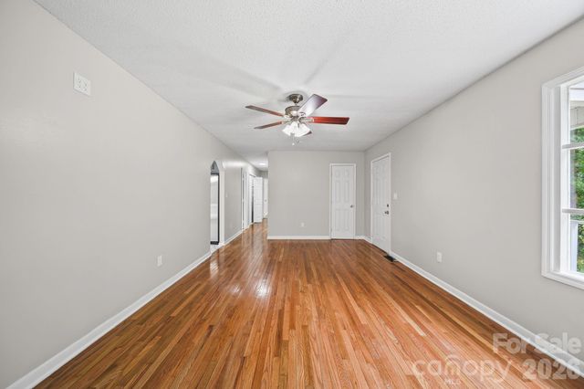 5719 Lewis Road, Gastonia, NC 28052