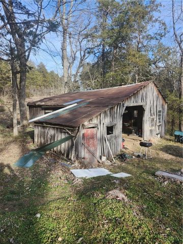 2128 County Road 329, Eureka Springs, AR 72632