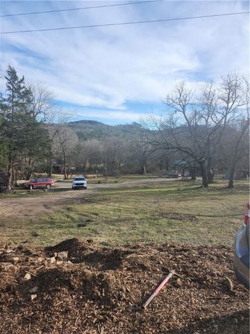 2128 County Road 329, Eureka Springs, AR 72632