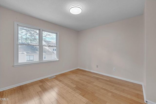 6528 Hearthstone Drive E, Raleigh, NC 27615