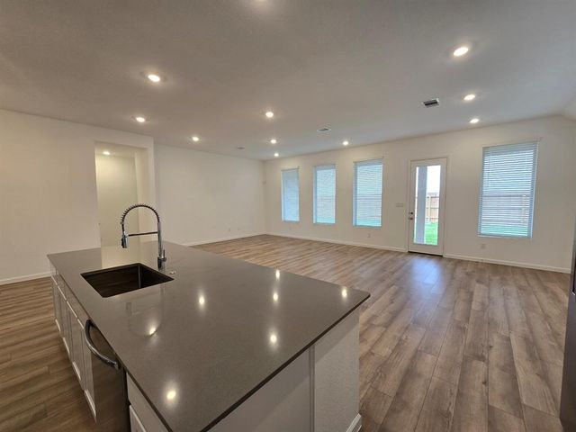 2906 Palm Branch Drive, Texas City, TX 77568