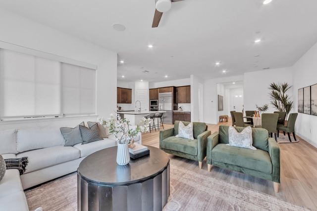 3270 Garden Terrace Dr, Folsom, CA 95630