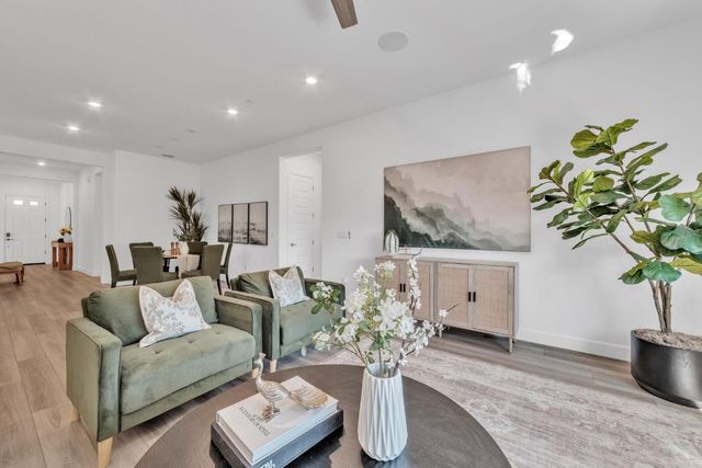 3270 Garden Terrace Dr, Folsom, CA 95630