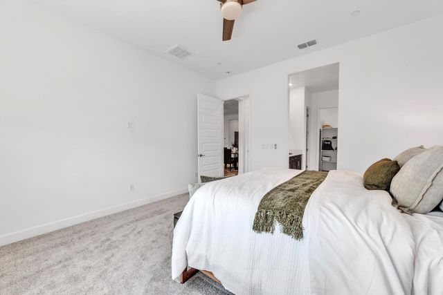 3270 Garden Terrace Dr, Folsom, CA 95630