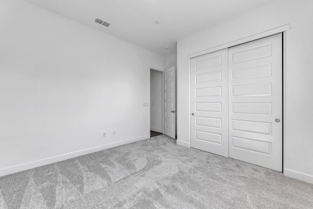 3270 Garden Terrace Dr, Folsom, CA 95630