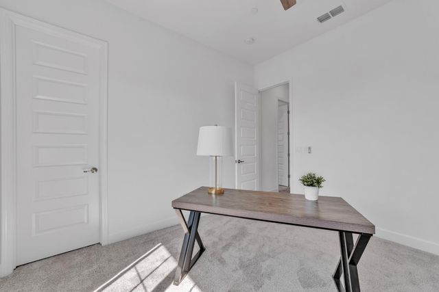 3270 Garden Terrace Dr, Folsom, CA 95630