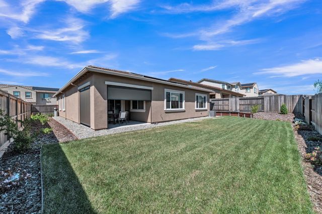 3270 Garden Terrace Dr, Folsom, CA 95630