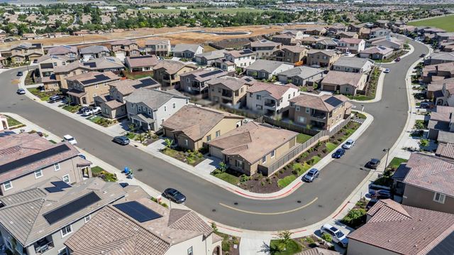 3270 Garden Terrace Dr, Folsom, CA 95630