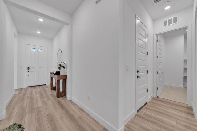 3270 Garden Terrace Dr, Folsom, CA 95630