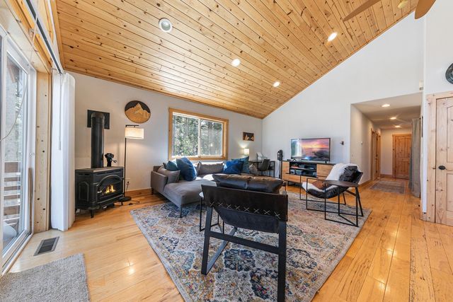 6192 Serene Road, Soda Springs, CA 95724