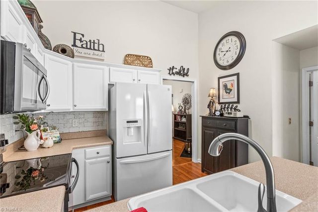 4328 Weatherton Drive, Kernersville, NC 27284