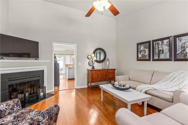 4328 Weatherton Drive, Kernersville, NC 27284