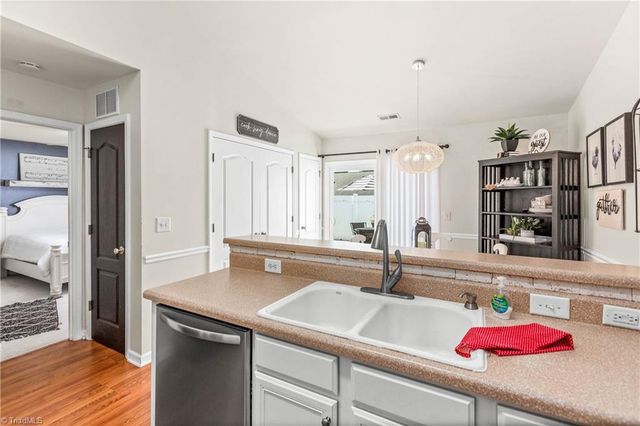 4328 Weatherton Drive, Kernersville, NC 27284