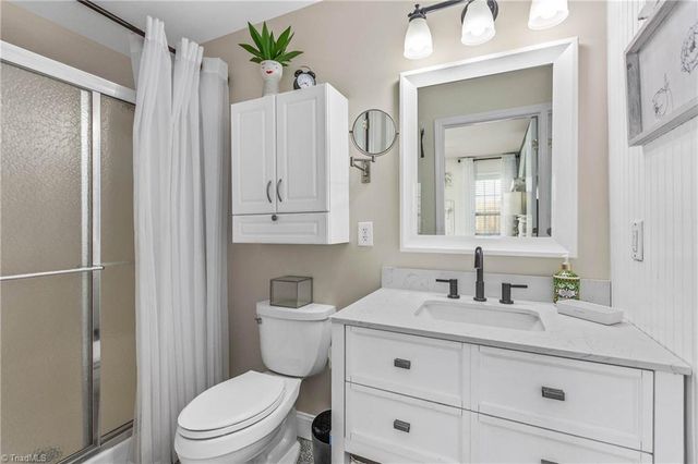 4328 Weatherton Drive, Kernersville, NC 27284