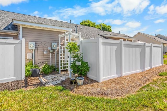 4328 Weatherton Drive, Kernersville, NC 27284