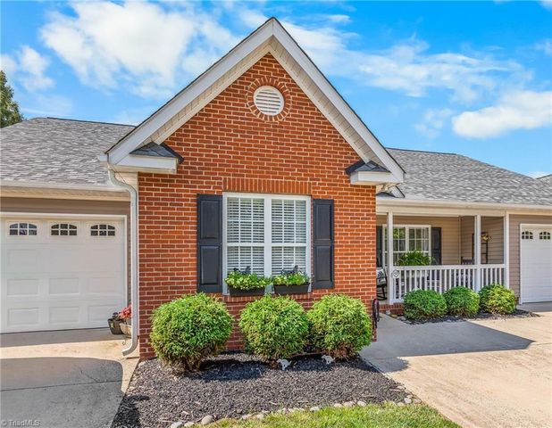 4328 Weatherton Drive, Kernersville, NC 27284