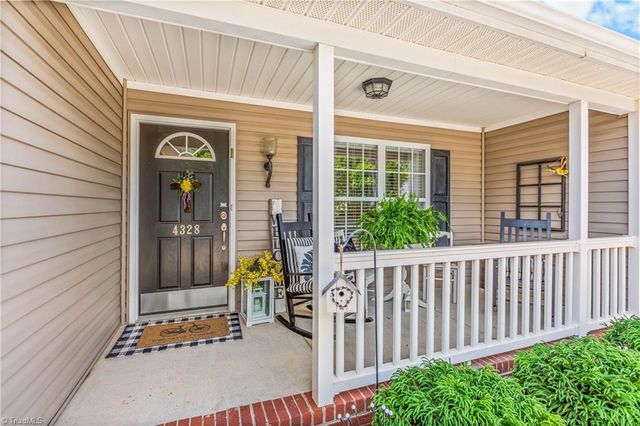 4328 Weatherton Drive, Kernersville, NC 27284