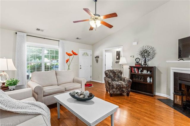 4328 Weatherton Drive, Kernersville, NC 27284