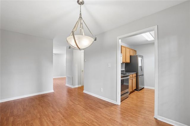 1206 Brighton Point, Sandy Springs, GA 30328