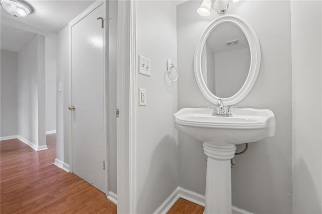 1206 Brighton Point, Sandy Springs, GA 30328