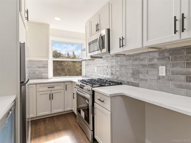 37 New Avenue, Yonkers, NY 10704