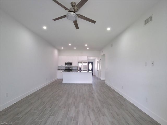 2907 SW Santa Barbara PL, Cape Coral, FL 33914