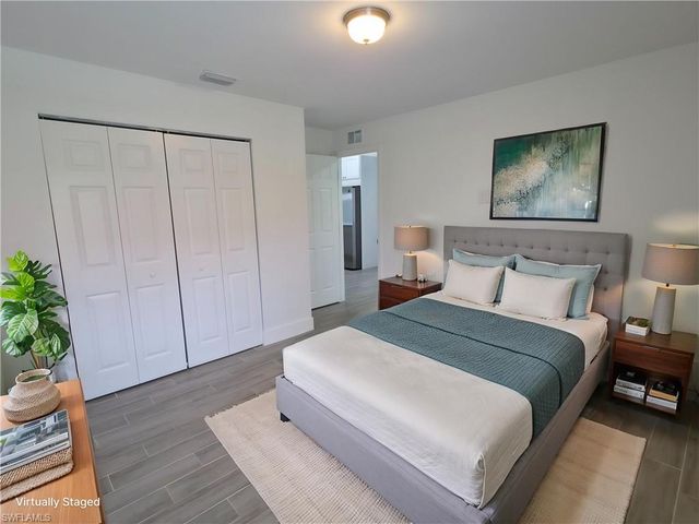 2907 SW Santa Barbara PL, Cape Coral, FL 33914