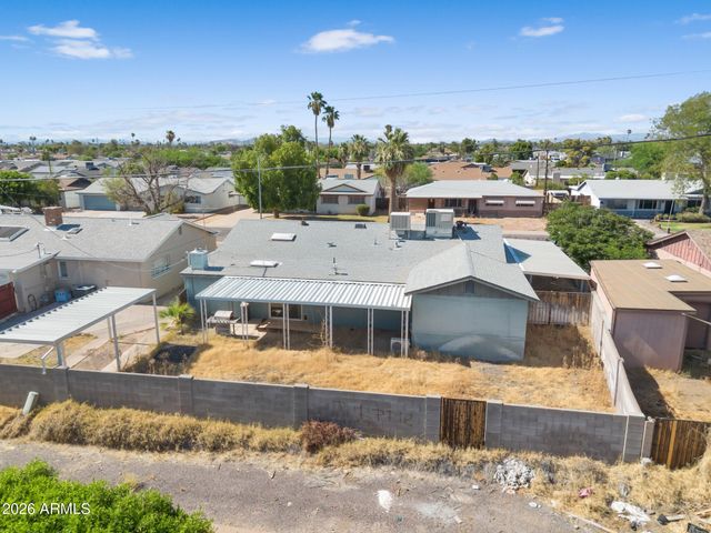 3311 W PARADISE Drive, Phoenix, AZ 85029