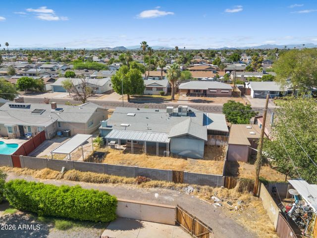 3311 W PARADISE Drive, Phoenix, AZ 85029