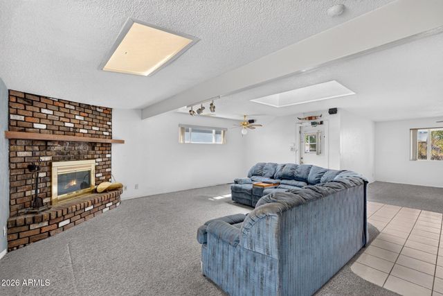 3311 W PARADISE Drive, Phoenix, AZ 85029