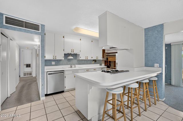 3311 W PARADISE Drive, Phoenix, AZ 85029