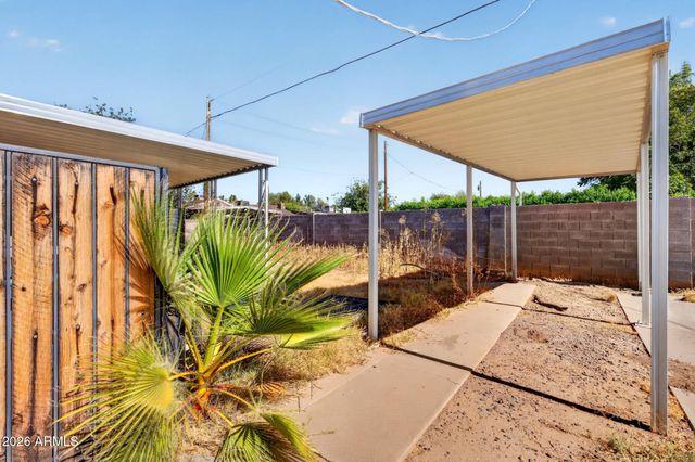 3311 W PARADISE Drive, Phoenix, AZ 85029