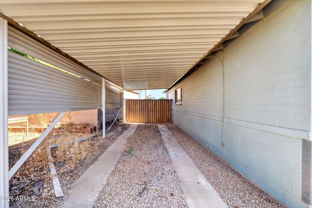 3311 W PARADISE Drive, Phoenix, AZ 85029
