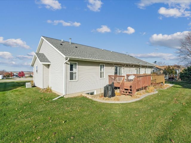 311 Highland Avenue, Fairfax, IA 52228