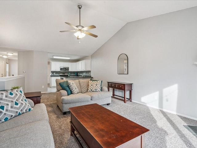 311 Highland Avenue, Fairfax, IA 52228