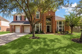 3016 Autumn Harvest Drive, Friendswood, TX 77546