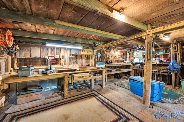 8094 Beech Hill Road, Frankewing, TN 38459