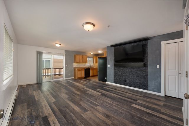 1126 Cruiser Lane A, Belgrade, MT 59714