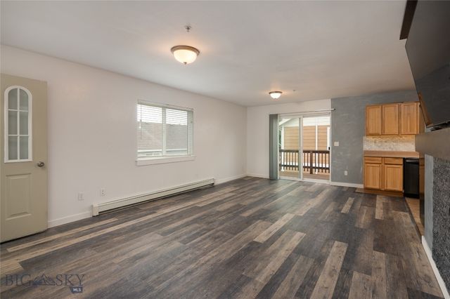 1126 Cruiser Lane A, Belgrade, MT 59714